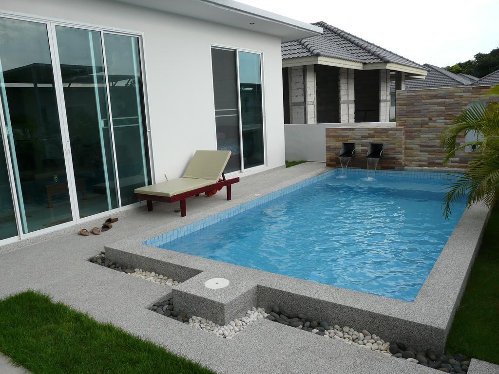 Milpool Villa 14 HHQ Rum bild